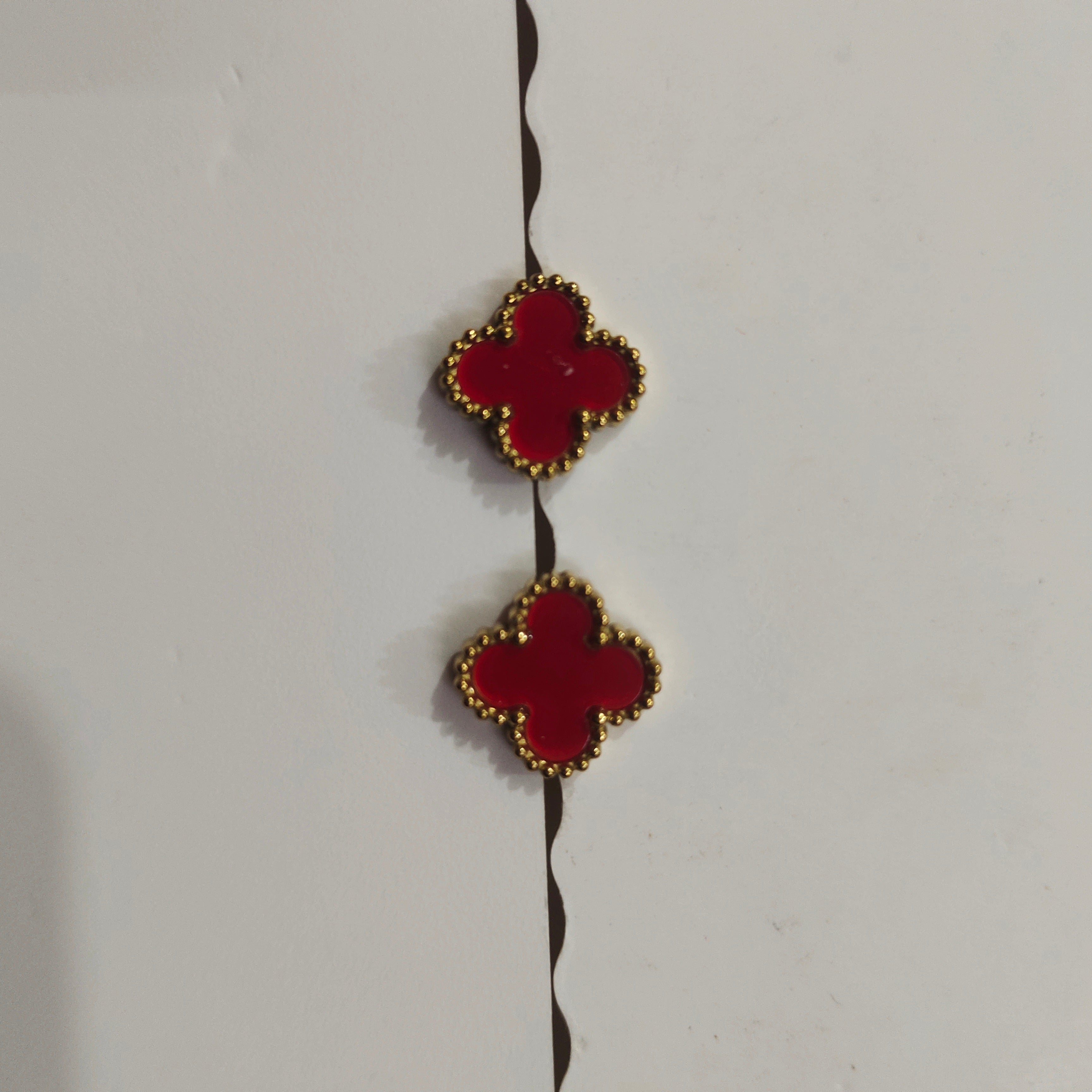 Red Clover Pendant With Earings