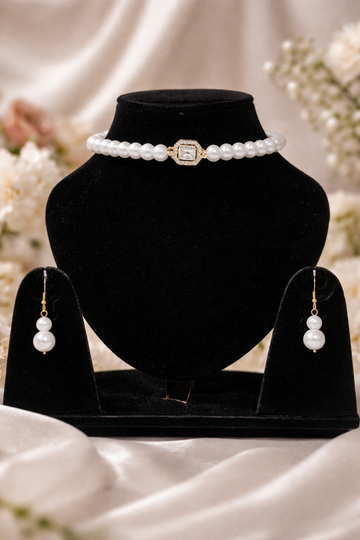 Pearl Necklace With Light Weight Earings