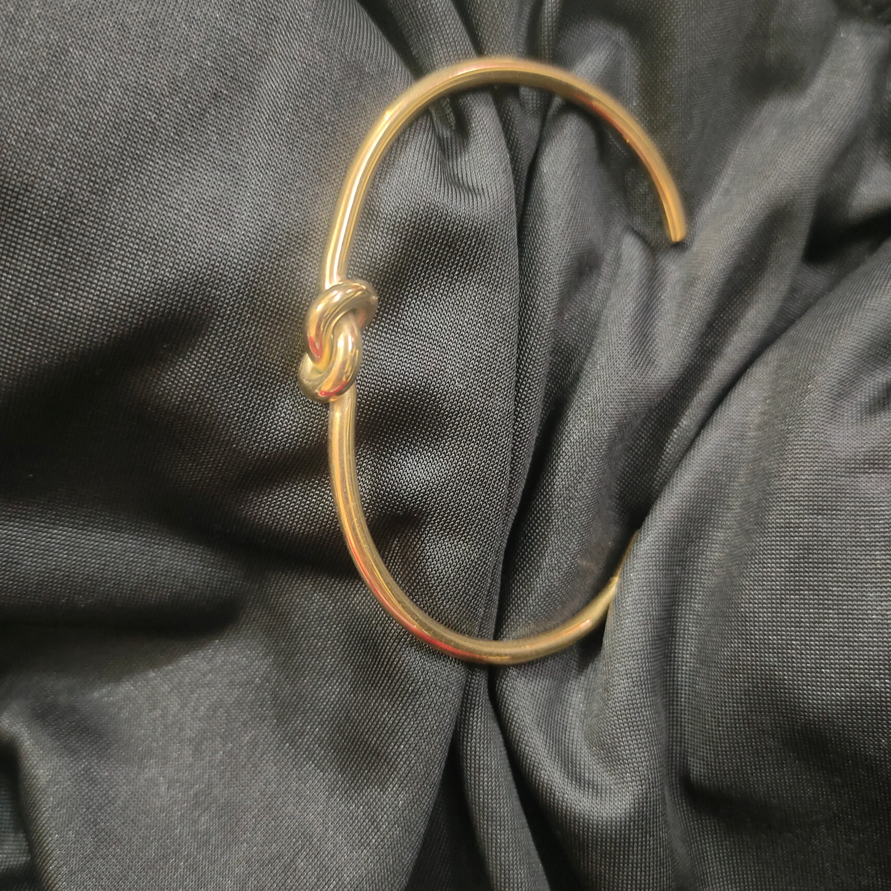 Golden Knot Bracelet