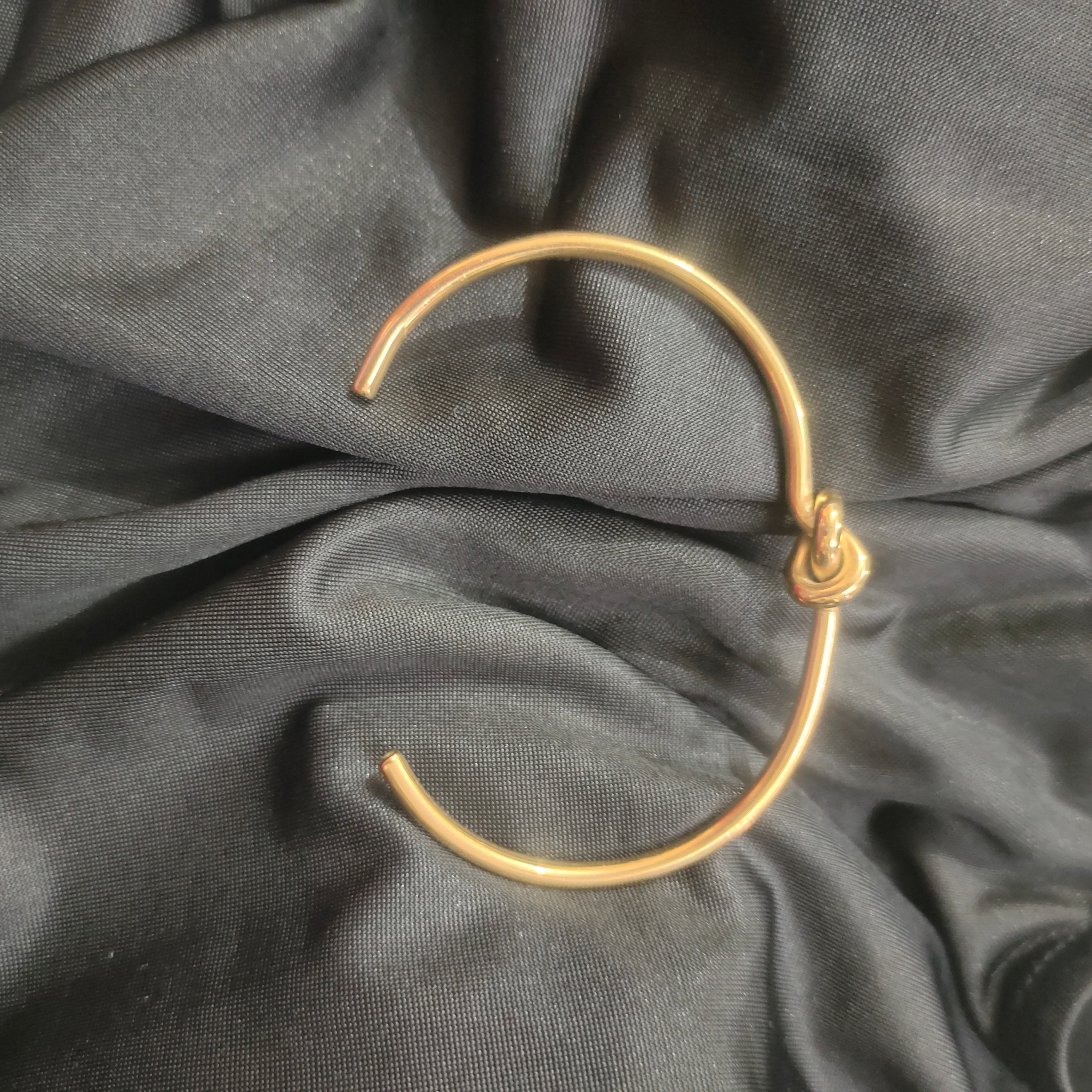 Golden Knot Bracelet