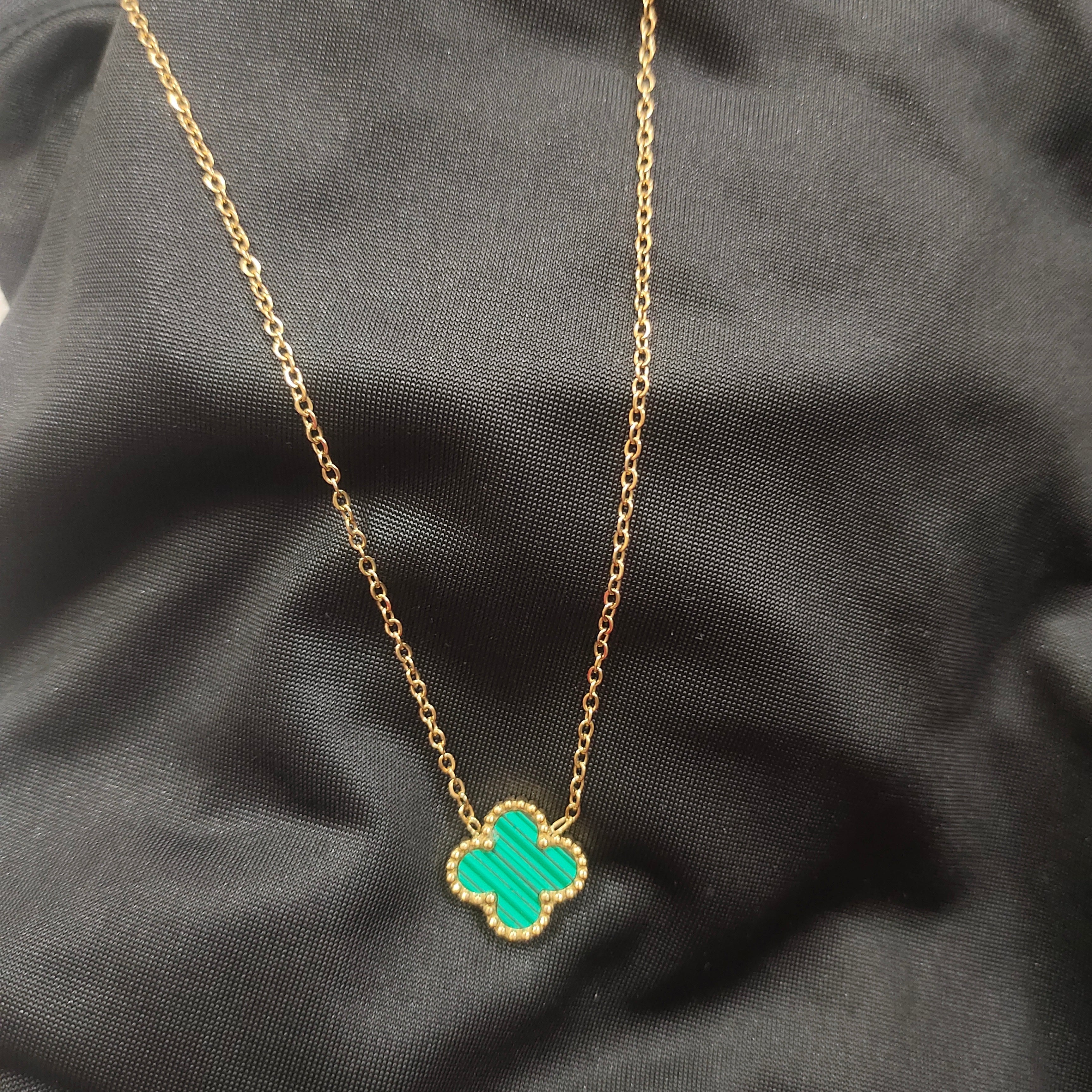 Green Clover Pendant With Earings