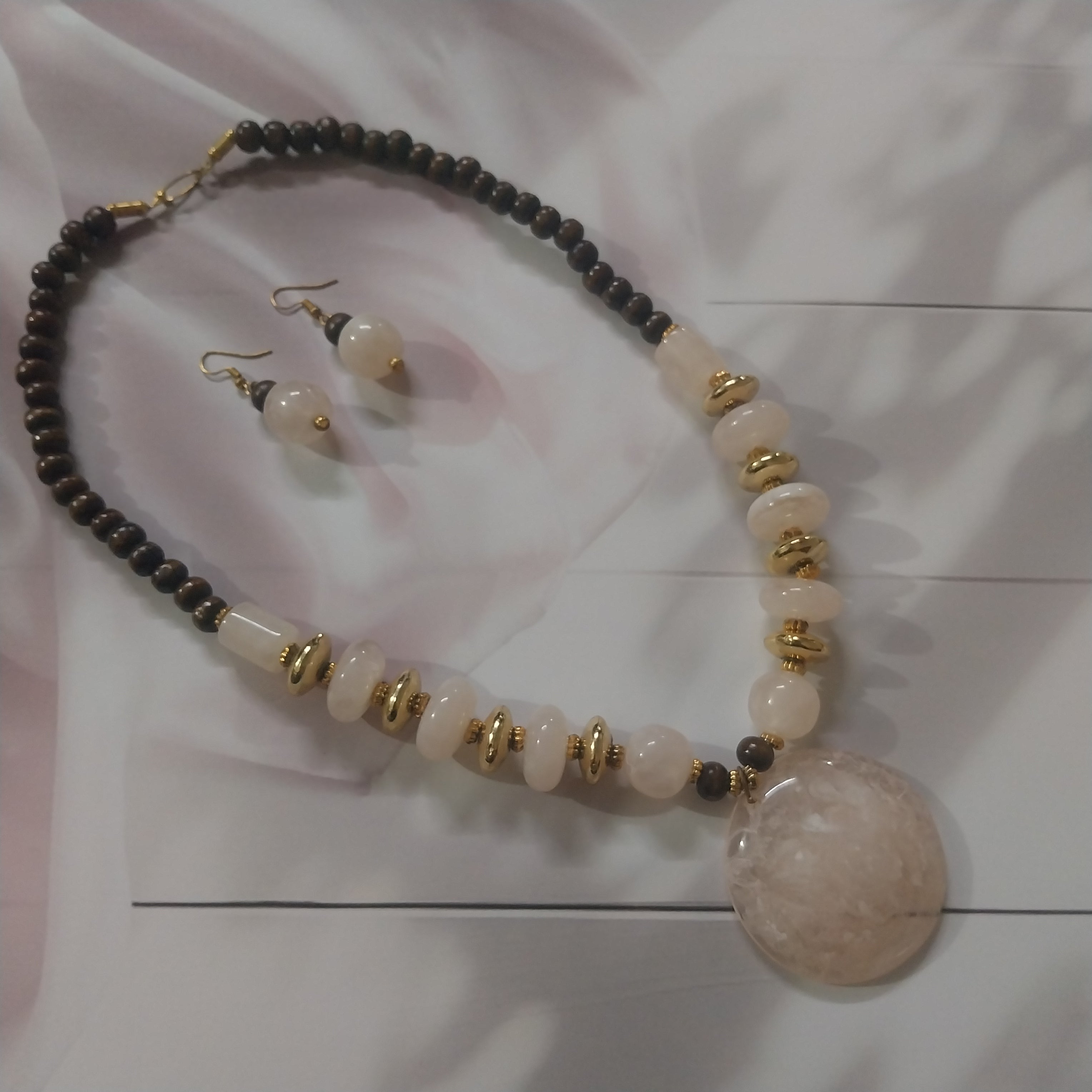 Beaded pendant set with earings