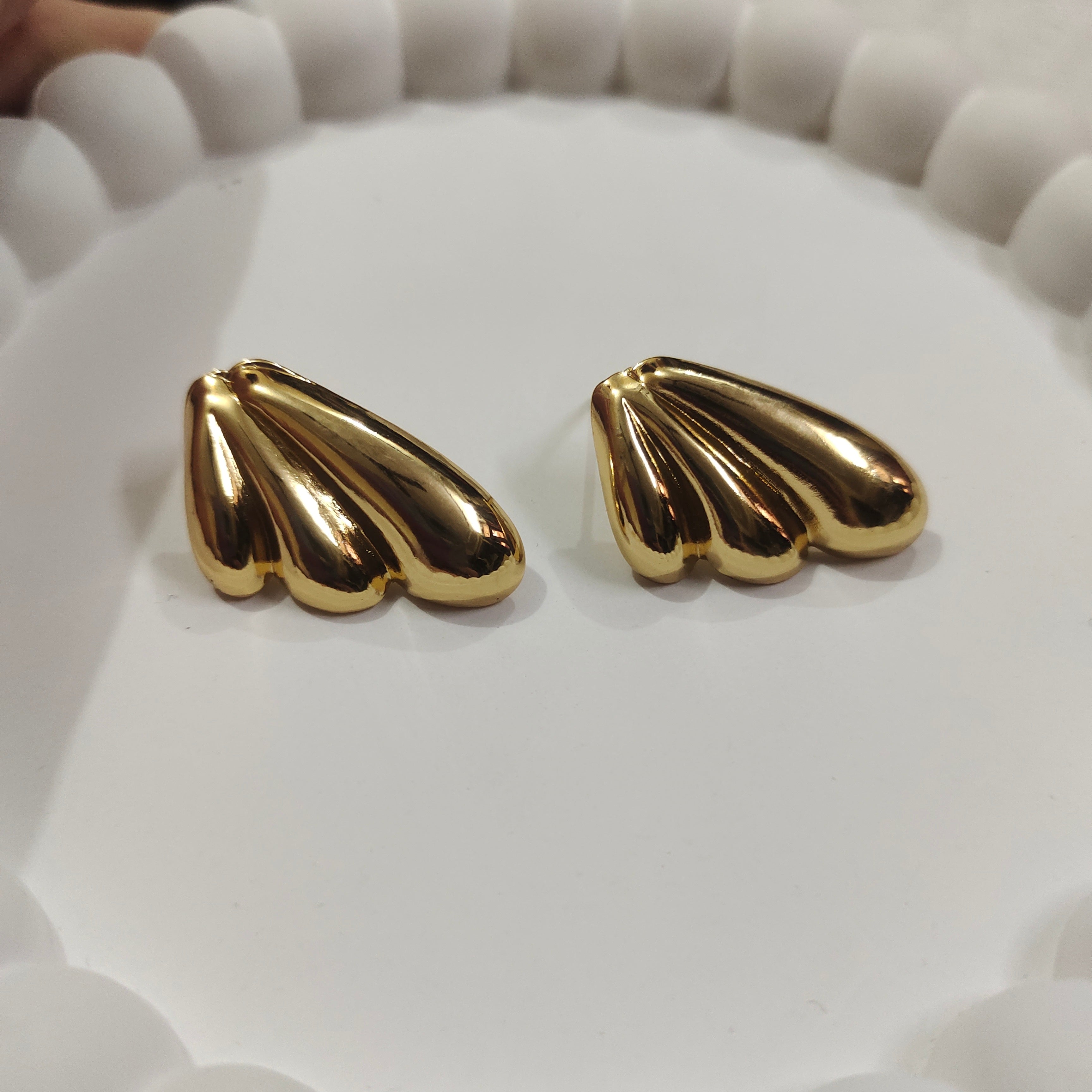 Shell Statement Earings