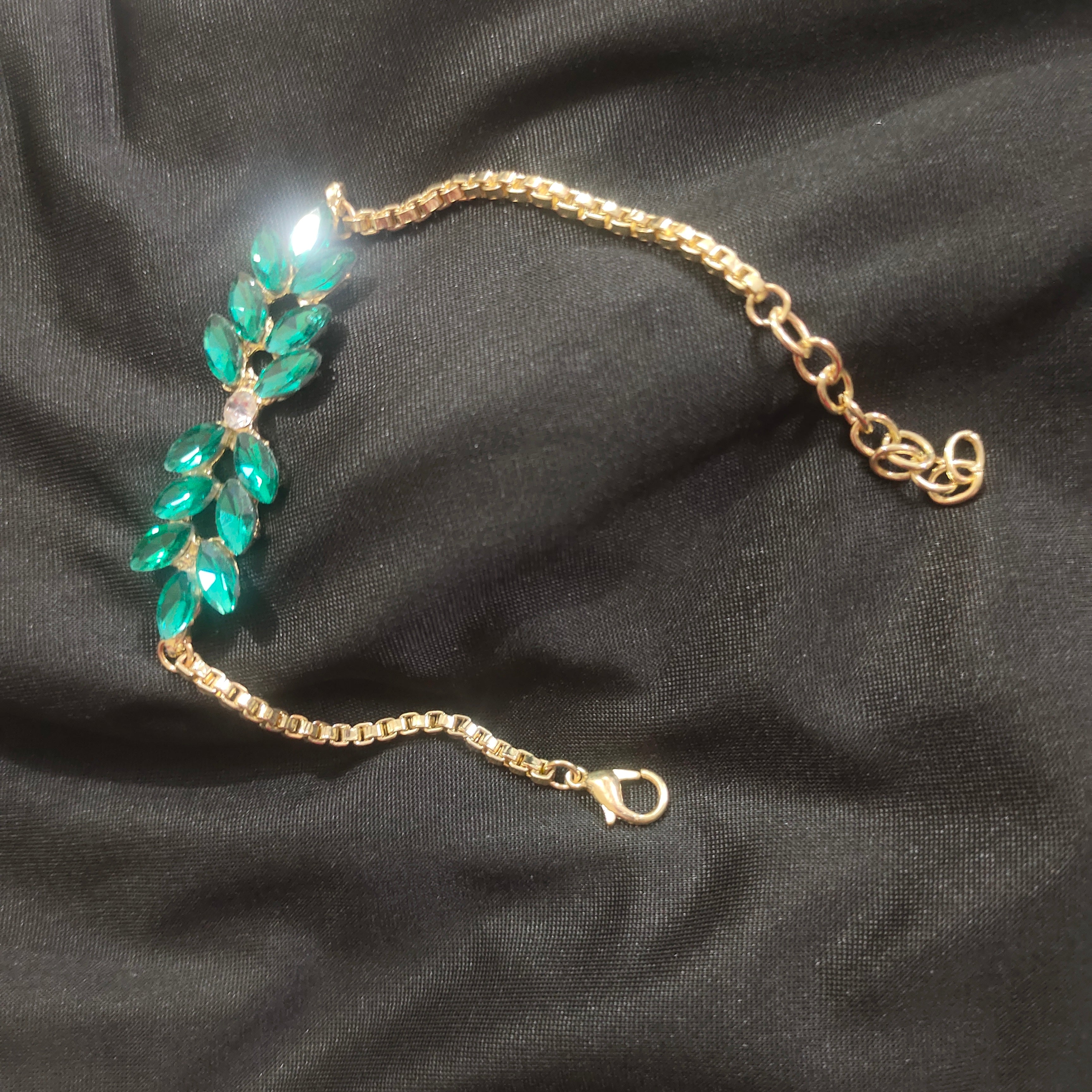 Green Leaf Golden Bracelet